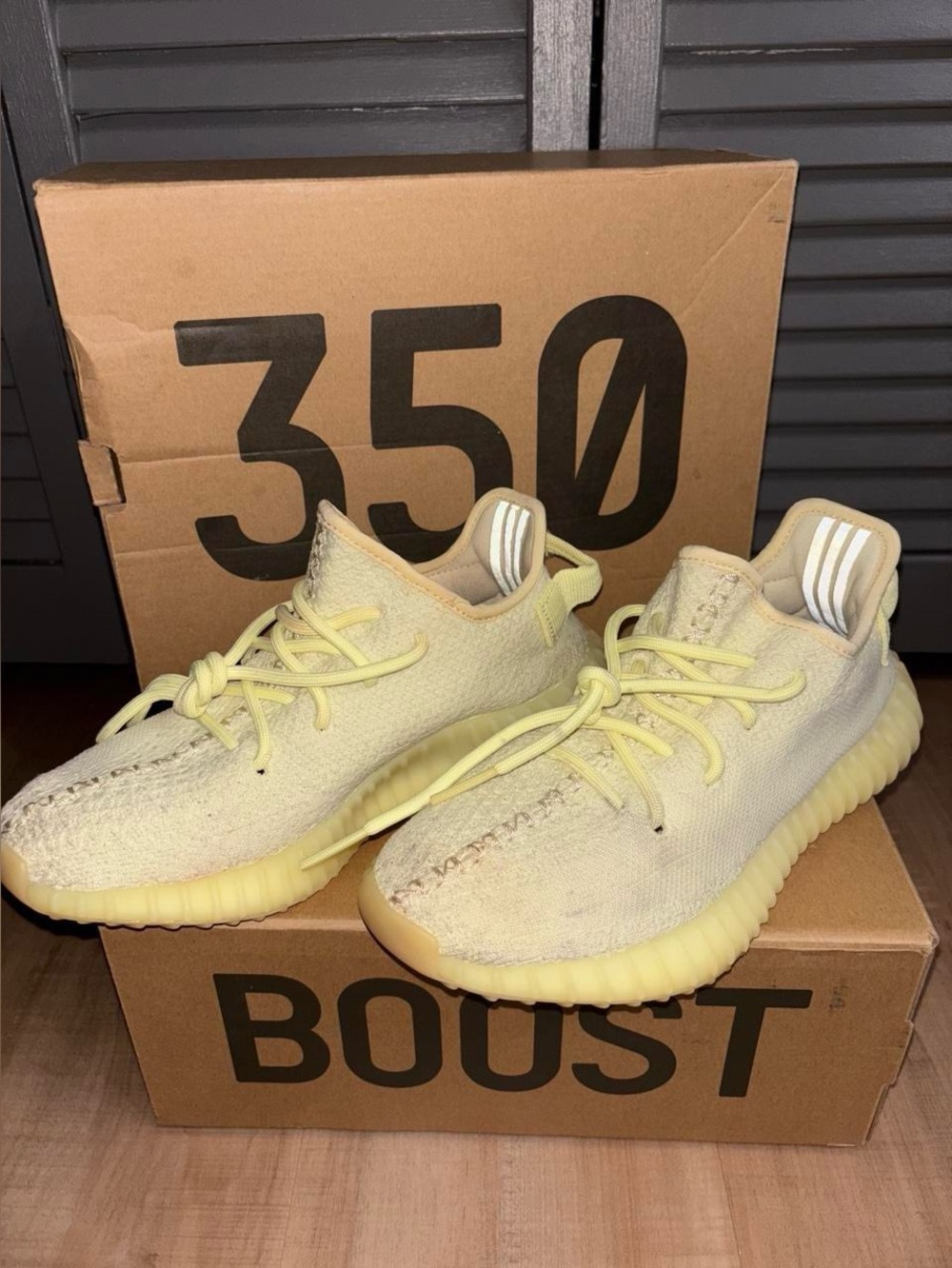 YEEZY Boost 350 V2 Sneakers